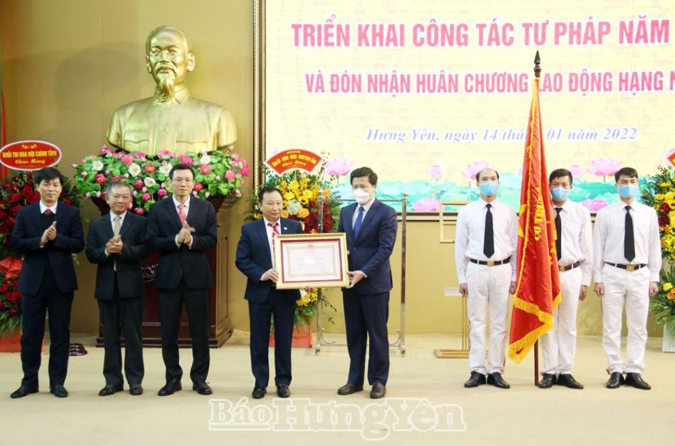   Sở Tư pháp triển khai công tác Tư pháp năm 2022 và đón nhận Huân chương Lao động hạng Nhất